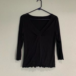 Black V-Neck 3/4 Sleeve Top